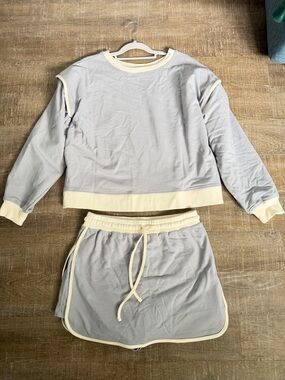 Zenana Outfitters Light Gray/Blue and Cream Two-Piece Skort Set
